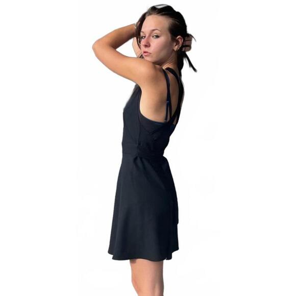 90s Banana Republic 26' V-Neck Wool Mini Wrap Dress - Picture 3 of 4